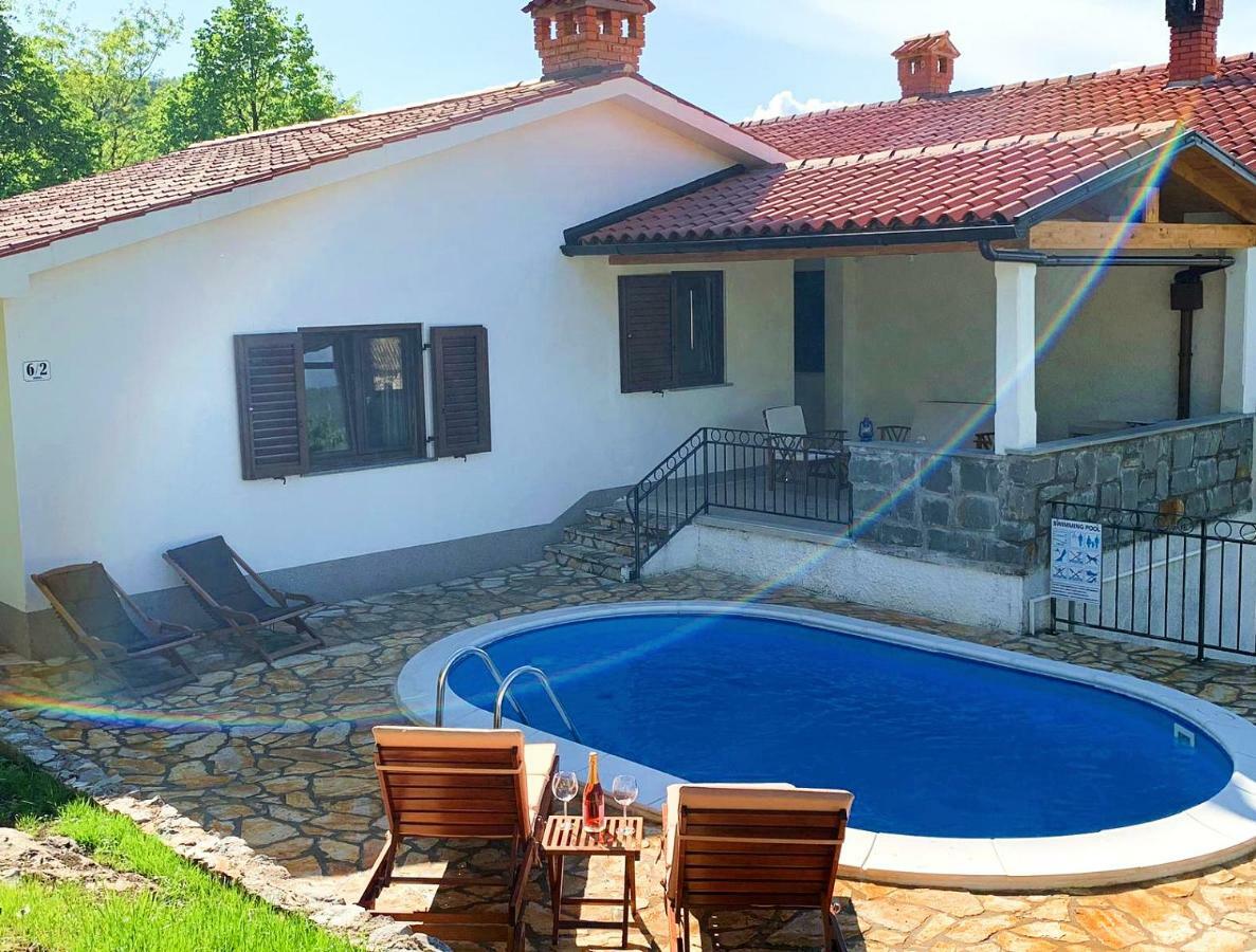 Holiday Home Deni Roč 외부 사진